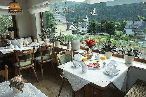 Ontbijt vakantiewoning Serwazi in Mesenich