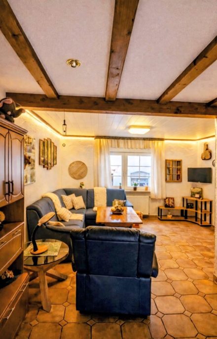 Ferienhaus Movika woonkamer